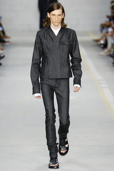Look 1